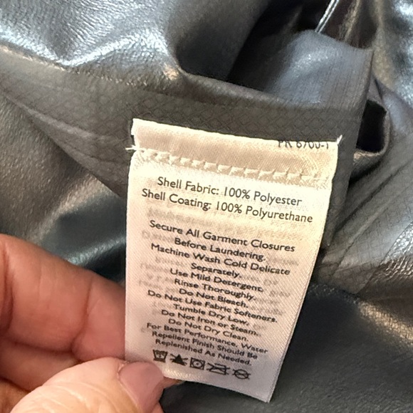 NWT 🌸 Eddie Bauer Women's Deep Purple Rain Jacket Size Large - Picture 10 of 10